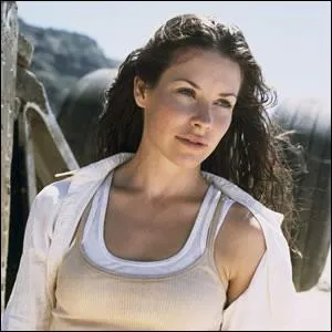 Episode 3, Un nouveau dpart : quelle est la deuxime personne  apprendre que Kate est une fugitive ?