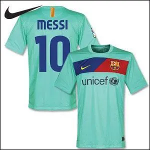 Tout au long de sa carrire, il a port les numros...