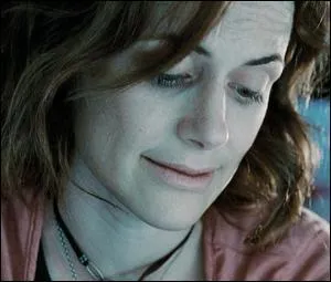 Bella a une mre, comment s'appelle-t-elle ?