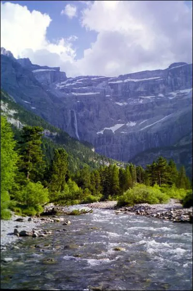 Dans quelle(s) rgion(s) franaise(s) vit l'ours brun ?