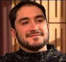 Comment s'appelle le prof de musique ?