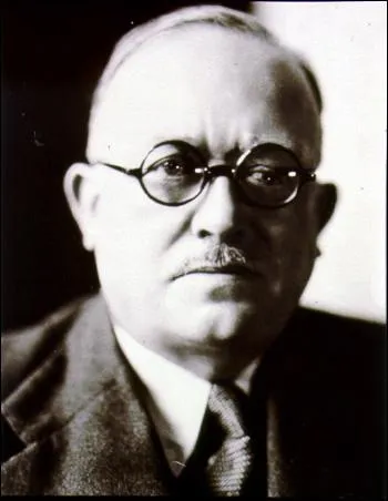 Vincent Auriol est prsident de la Rpublique durant :