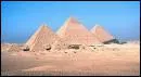 Comment se nomment ces 3 pyramides ?