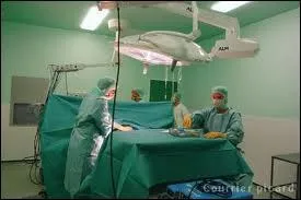 En France, combien de dcs par an sont dus aux maladies nosocomiales ?