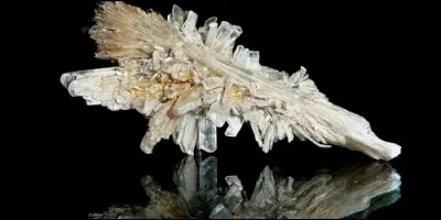 Quelle roche transforme-t-on pour fabriquer du plâtre ?