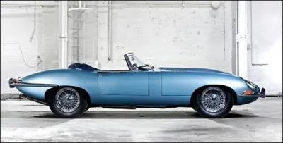 Voil une Jaguar type... .