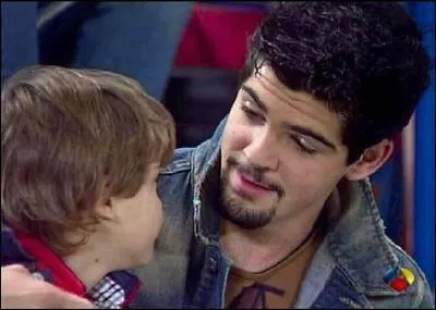 A quel ge a-t-il commenc sa carrire de comdien ?