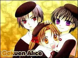 La personne de gauche est une fille ou un garon ?