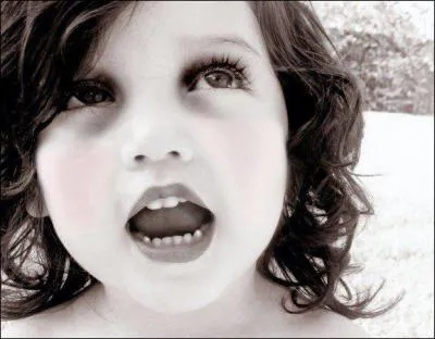 Comment se nomme le bb de Bella et d'Edward ?