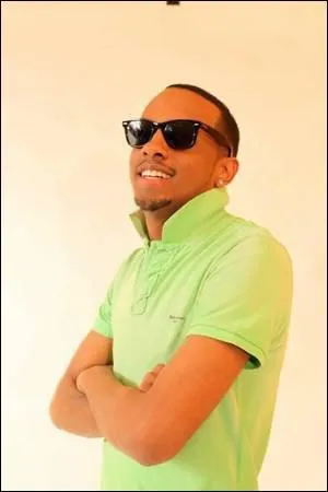 Qui chante 'Celui' ?