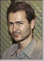 Quel est ce chanteur ?