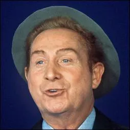 N le 18 mai 1913, chanteur qui disait 'Je fais des chansons comme un pommier fait des pommes'. Titres clbres : 'La Mer', 'Y'a d'la joie', 'L'me des potes' etc.