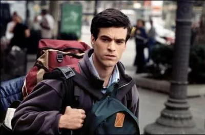 N le 28 mai 1974, acteur connu spcialement pour 'L'Auberge espagnole', 'Les Poupes russes', 'De battre mon coeur s'est arrt'