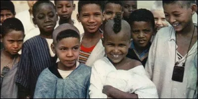 La majorité des habitants de ces pays sont des Maures, de quel pays viennent-ils ?