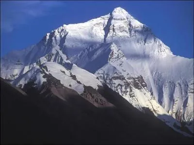 Quel est ce monument ou plutt cette montagne qui est la plus haute du monde ?
