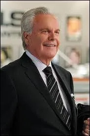 Le pre de Tony est-il mort ?