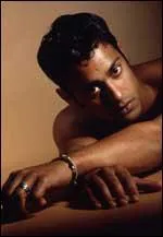 C'est un trafiquant, qui est prt  tout pour russir dans le business et mme de ce servir de quelques personnes dans la bande. Qui est-ce ?