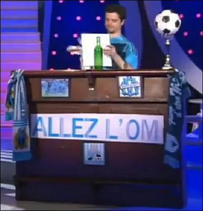 Qui est reprsent sur le cadre que Sentou tient ?