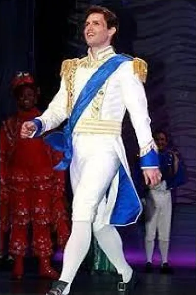 À qui fais-je allusion si je parle du Prince de sang-mêlé ?