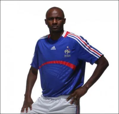 Originaire du Sngal, il a port 105 fois le maillot ...