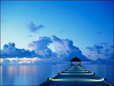 La superfie totale des mers et des océans est de :