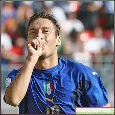 Qui est sur la photo ?