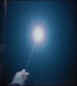 Comment s'appelle le sort permettant de faire une forte lumire ?