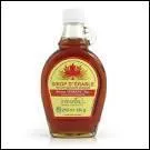 De quoi les Canadiens arrosent-ils les crpes et ptisseries ?