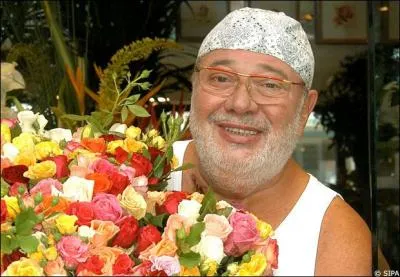 Quel est cet humoriste mort ?