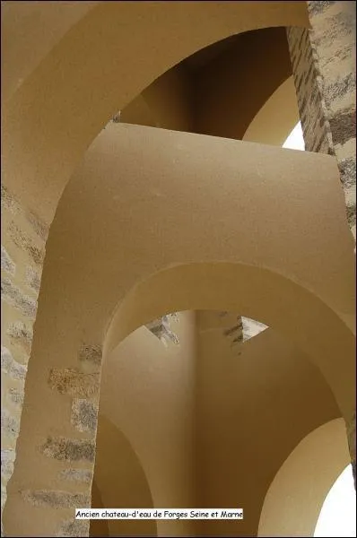 C'est l'intérieur du château d'eau de :