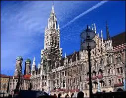 ALLEMAGNE : Quelle est cette ville, la troisime du pays, important ple conomique et rpute pour sa Fte de la bire ?