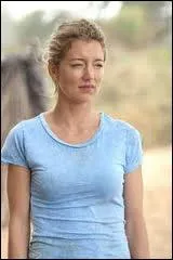 Cynthia Watros est ...