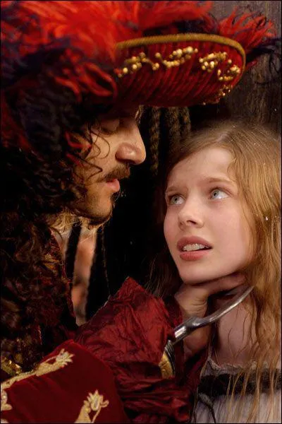 En se fachant avec Peter, elle se retrouve avec les pirates. Quel est son surnom ?