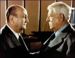 ''20 ans de placard ! Les bénéfices ça se partage ; la réclusion, ça s'additionne.'' (Le cave se rebiffe)