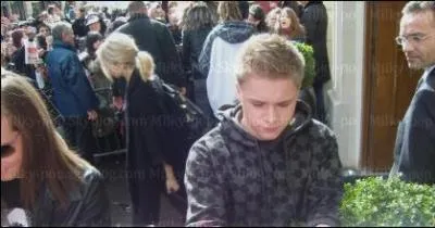 Il joue de quel instrument ?