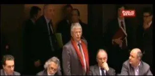 Pourquoi Maxime Gremetz a fait un scandale  l'Assemble en mars dernier ?