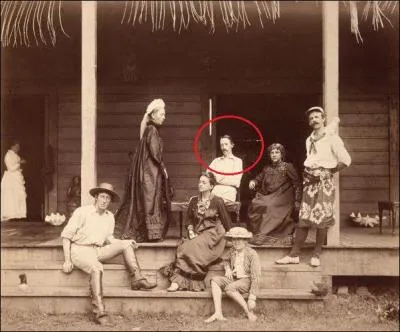 Quel crivain britannique est enterr sur l'le d'Upolu, aux Samoas ? (agrandir la photo)