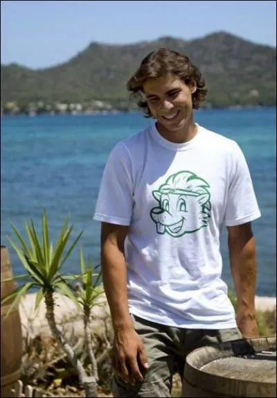 De quelles les espagnoles est originaire le joueur de tennis Rafael Nadal ?