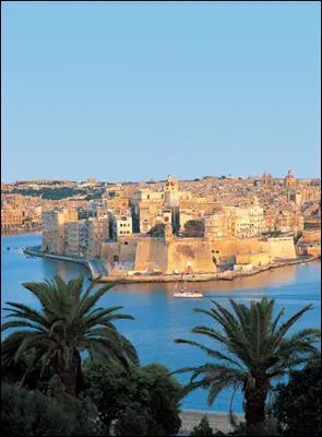 O a t prise cette photo reprsentant les Trois Cits chevaleresques ?