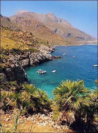 Quelle est la plus grande le de la Mditerrane ?