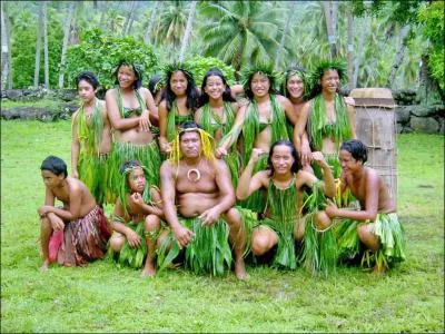 Combien d'les compte la Polynsie franaise ?