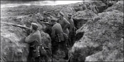 Près de quelle ville les cotes 304 et 344 furent des positions très disputées pendant la guerre de 14-18 ?