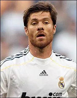 Qui est ce milieu de terrain ?