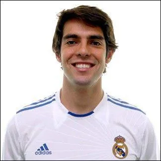 Qui est ce milieu de terrain ?