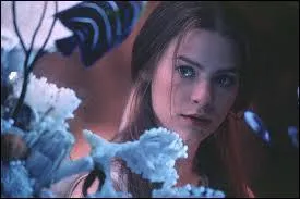 De quelle faon Juliette dans 'Romo et Juliette' (1996) s'enlve-t-elle la vie ?