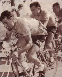 Quel sommet est gravi pour la premire fois en 1952 ?