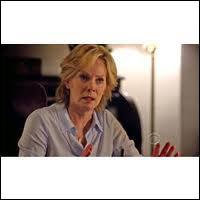 Avec qui la gouverneur est-elle de mche ?