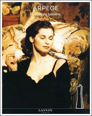 Quelle figure de style peut-on apercevoir sur cette affiche publicitaire ?