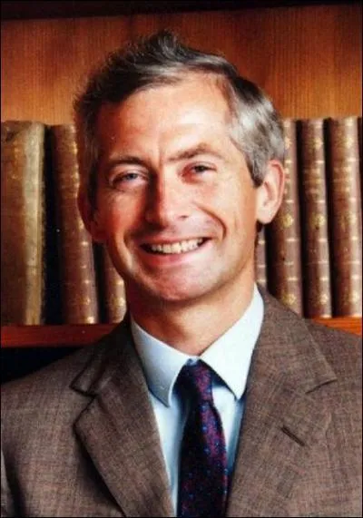 Prince souverain de Liechtenstein depuis plus de 21 ans, il a associ son fils Alos au pouvoir en 2004. Il s'agit de ... ?