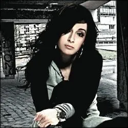 Qui est cette chanteuse ?